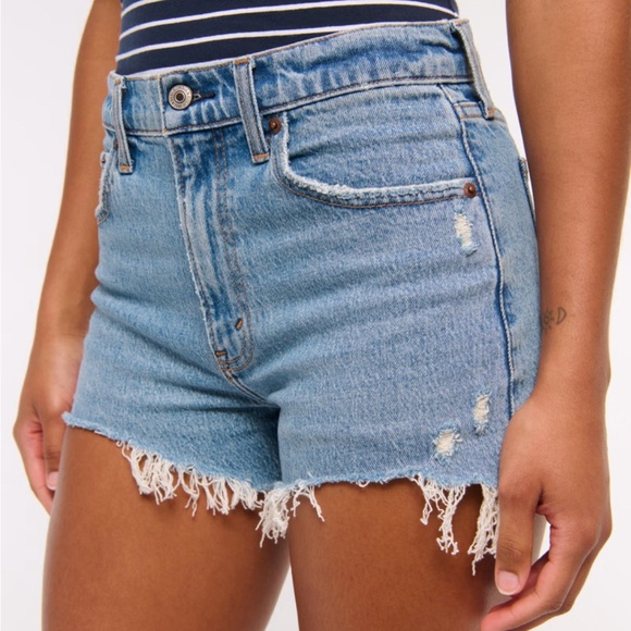 Abercrombie & Fitch Pants - NWT Abercrombie & Fitch High Rise Mom Jean Short Country Festival Plus Size 36
